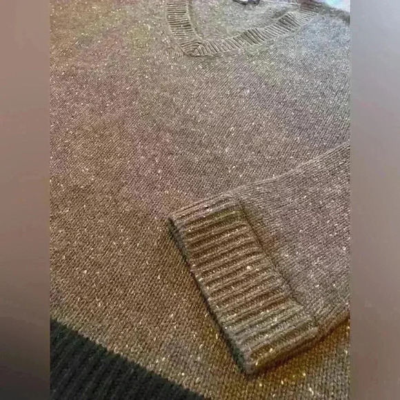 Christopher Fischer Brown/Black V-Neck Cashmere Sweater Womens Size Large? READ - Picture 4 of 11